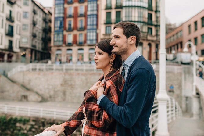 Private Photo Session in Bilbao, a Travel Memory - Accessibility and Physical Fitness Considerations