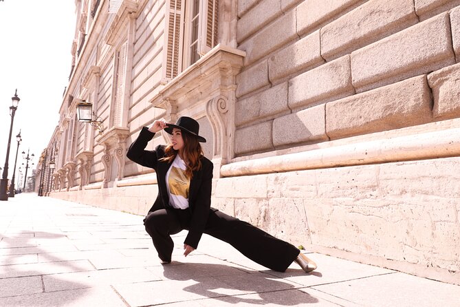 Private Photo Session in Studio or Outdoor Madrid - Price and Booking
