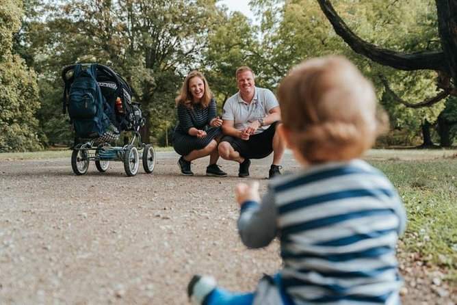 Private Photo Session With a Local Photographer in Halle - Pricing and Guarantee