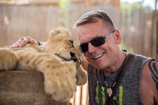 Private Photo Session With a Local Photographer in Johannesburg - Date and Travelers