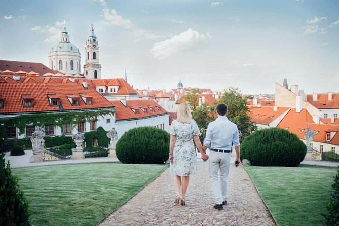 Private Photo Session With a Local Photographer in Olomouc - Inclusions: Best Locations, Outfits, Recommendations