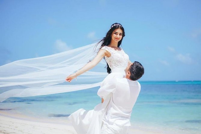 Private Photo Session With a Local Photographer in Punta Cana - Pricing and Booking Details