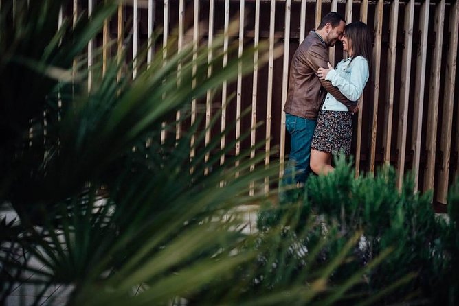 Private Photo Session With a Local Photographer in Tarragona - Pricing and Guarantee