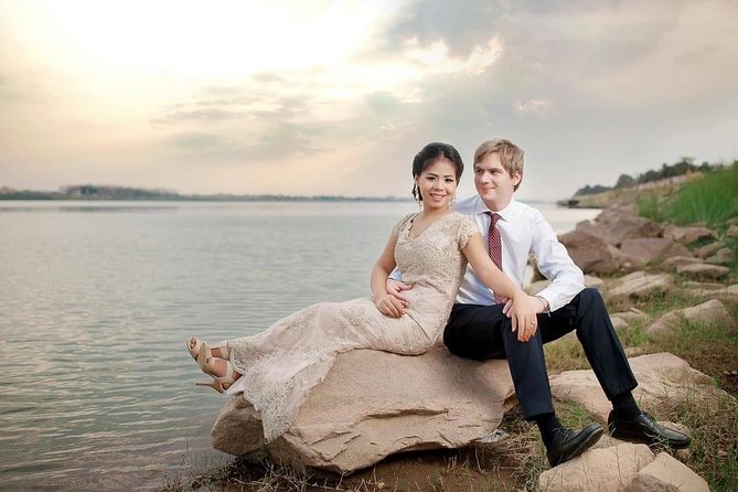 Private Photo Session With a Local Photographer in Vientiane - Booking and Availability