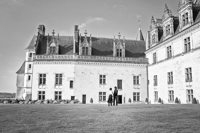Private Photo Shoot in Amboise Castle Gardens - Inclusions