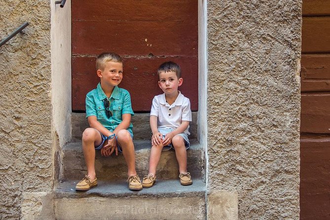Private Photo Shoot in Lucca - Landmark and Location Capturing