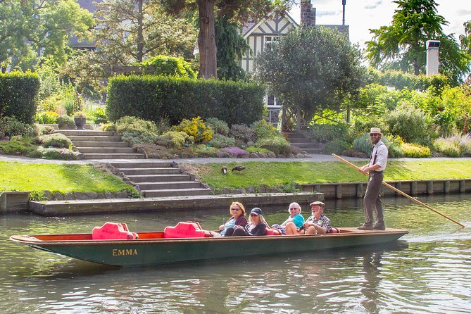 Private Photo Tour of Christchurch - Meeting and Pickup Details