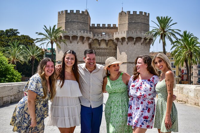Private Photographic Tour of the Old Town of Valencia - Inclusions