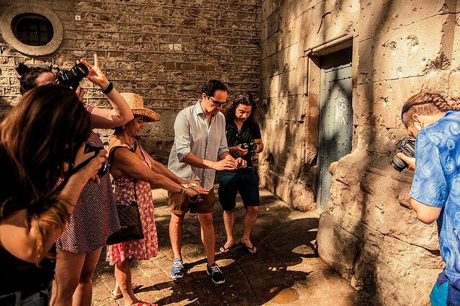 Private Photography Walking Tour With a Local - Reviews
