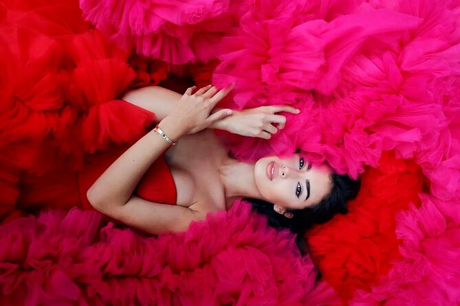 Private Photoshoot Experience of Eiffel Tower in Princess Dress - Meeting and Pickup