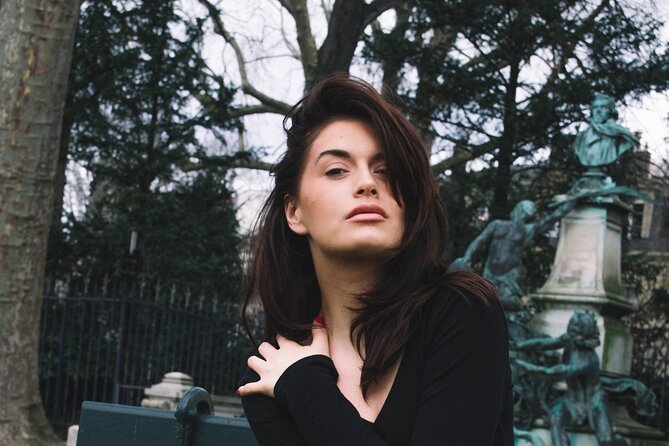 Private Photoshoot in Paris - Meeting and Pickup