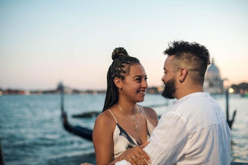 Private Photoshoot of Your Gondola Ride in Venice - The Value of This Experience