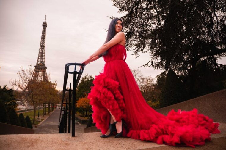 Private Photoshoot Tour Near Your Chosen Famous Landmark - Meeting Point
