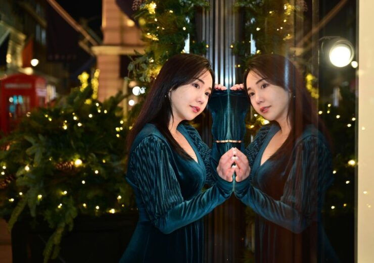 Private Photoshoot With Christmas Lights in London - Activity Details and Booking