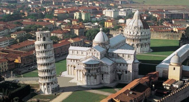 Private Pisa and Lucca Tour and Ticket for the Leaning Tower - Activity Description