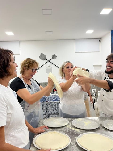 Private Pizza-Making Workshop with Drink and Appetizers - FAQ