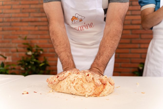 Private Pizza & Tiramisu Class at a Cesarinas Home With Tasting in Bari - Good To Know