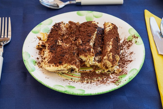 Private Pizza & Tiramisu Class at a Cesarinas Home With Tasting in Vico Equense - Location Information