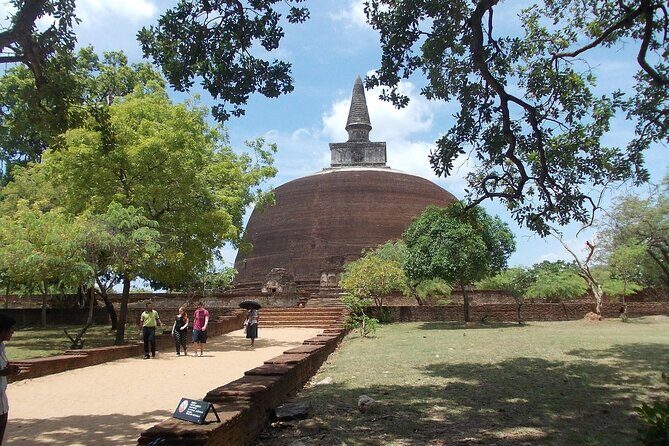Private Polonnaruwa Ruins & Minneriya Safari Tour from Sigiriya - FAQ