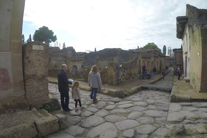 Private Pompeii and Herculaneum From SORRENTO - Meeting Points