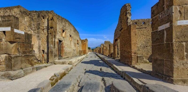 Private Pompeii Tour and Archaeological Museum of Naples - Good To Know