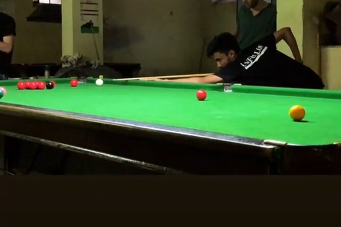 Private Pool & Snooker Class in The Statue Circle of Jaipur India - Included Amenities