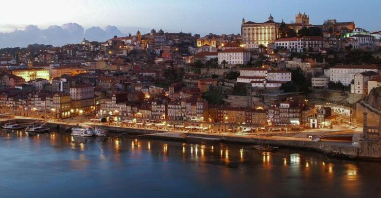 Private Porto Walking Tour, Food, Port Wine and History - Tour Features and Language Options