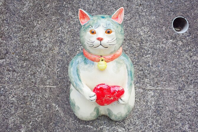 Private Pottery Road Walking Tour in Tokoname - Pricing and Value