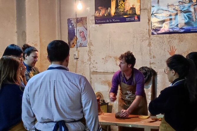 Private Pottery Wheel Workshop in Talavera - Meeting and Pickup