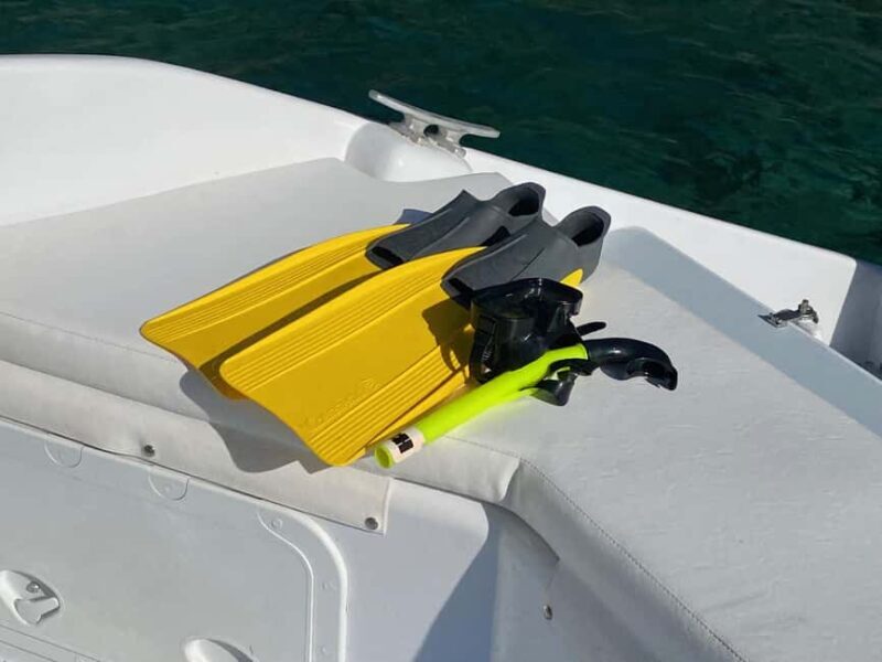 PRIVATE POWER CATAMARAN - The Sum Up