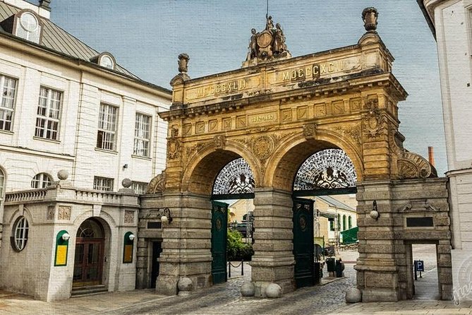 Private Prague to Regensburg Luxury Transfer via Pilsner Brewery - Reservation and Cancellation Policy