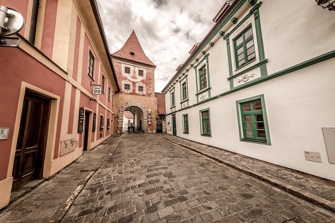 Private Prague to Salzburg Luxury Car via Cesky Krumlov by Guide - The Sum Up