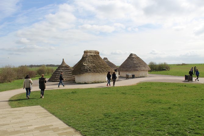 Private Pre Cruise Excursion Transfer London to Southampton Port Via Stonehenge - Service Overview