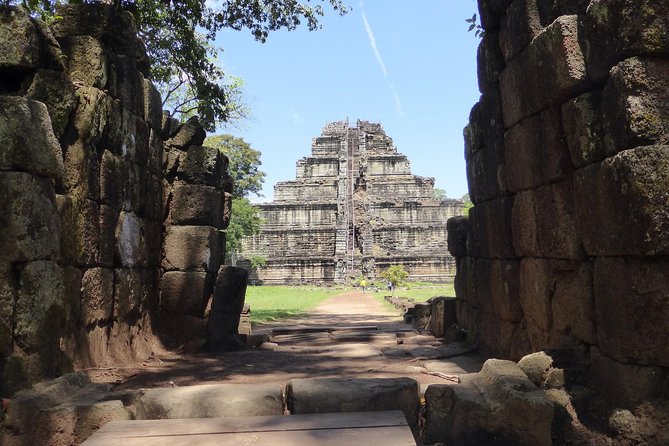 Private Preah Vihear and 2 Temples Guided Tour - Cancellation Policy
