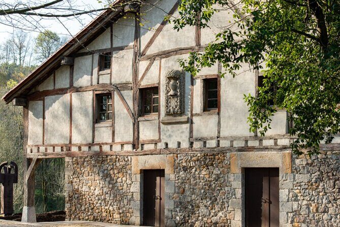 Private Premium Tour of San Sebastian and Chillida Leku Museum - Exploring the Private Premium Tour of San Sebastian and Chillida Leku Museum