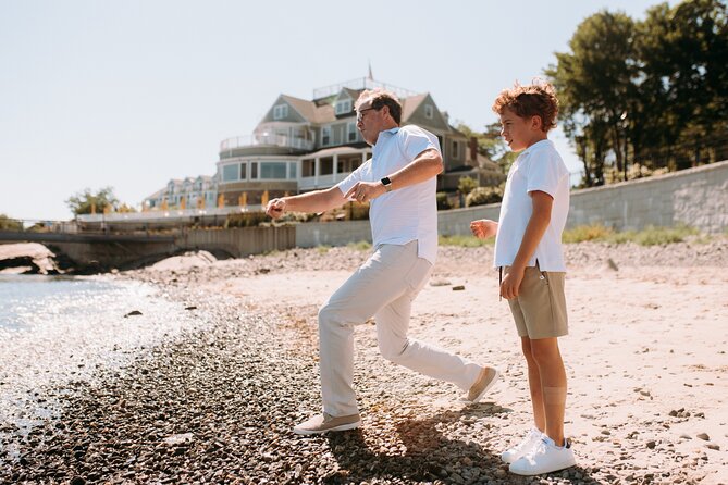 Private Professional Holiday Photoshoot in Bar Harbor - Inclusions