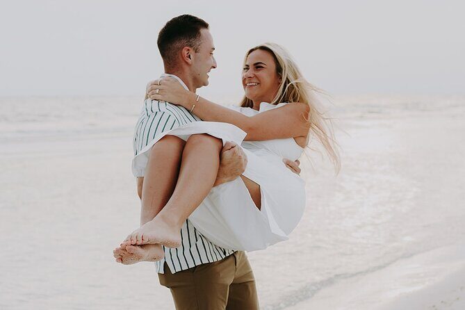 Private Professional Holiday Photoshoot in San Diego - Introducing the Private Professional Holiday Photoshoot in San Diego