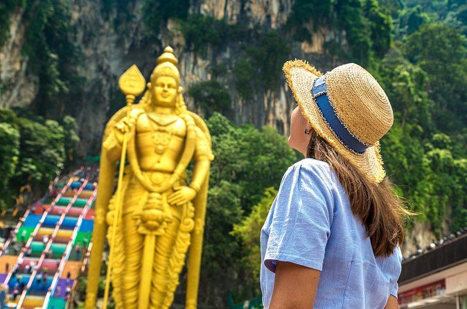 Private Professional Photoshoot at Batu Caves Kuala Lumpur - Who Will Love This Experience?