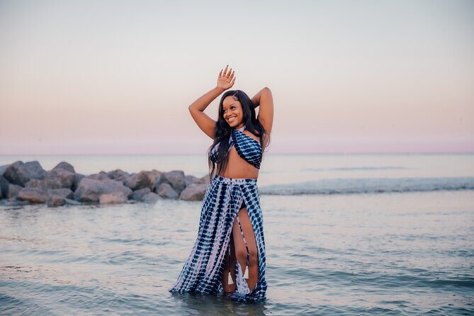 Private Professional Photoshoot in Gulf Place - Practical Aspects: Transportation, Timing, and Group Size  