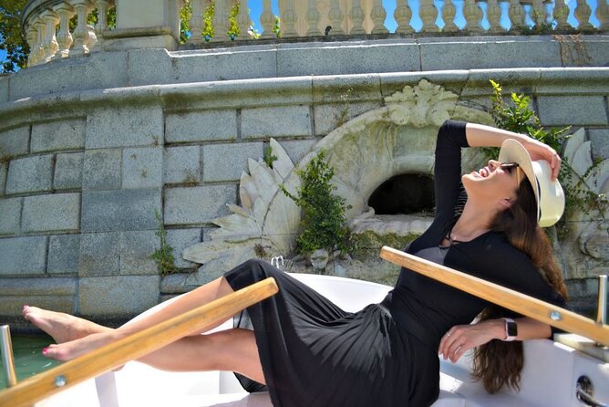  Private Professional Photoshoot in Retiro Park in Madrid - Additional Information and Accessibility