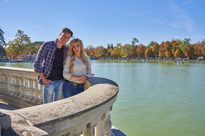 Private Professional Photoshoot in Retiro Park in Madrid - Exclusive and Private Experience