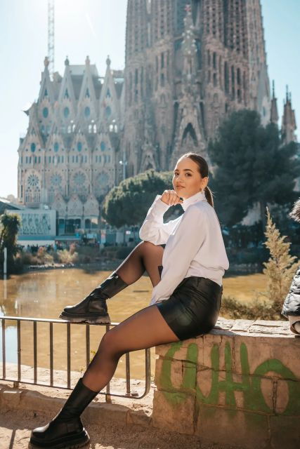 Private Professional Photoshoot Near Sagrada Familia - Experience Highlights