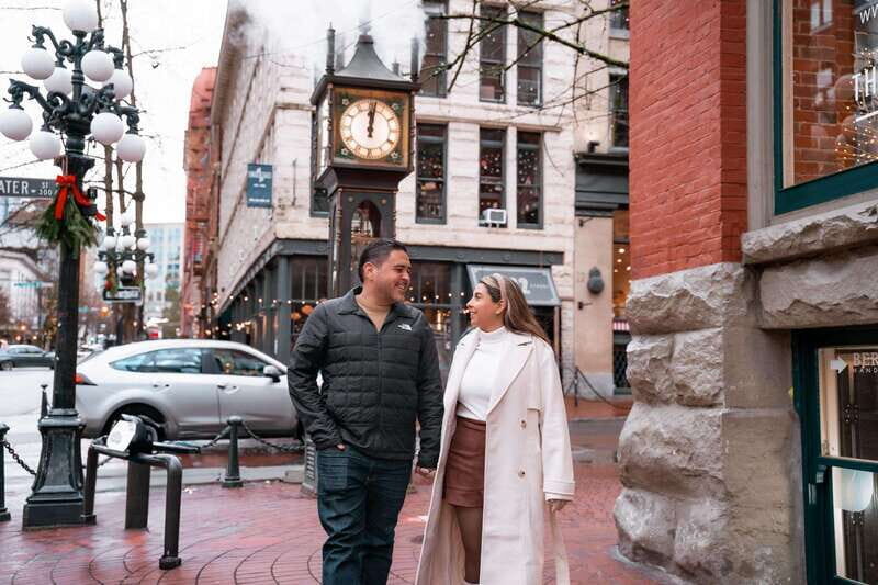 Private Professional Vacation Photoshoot in Vancouver - Discover Vancouver Through the Lens of a Professional Photographer