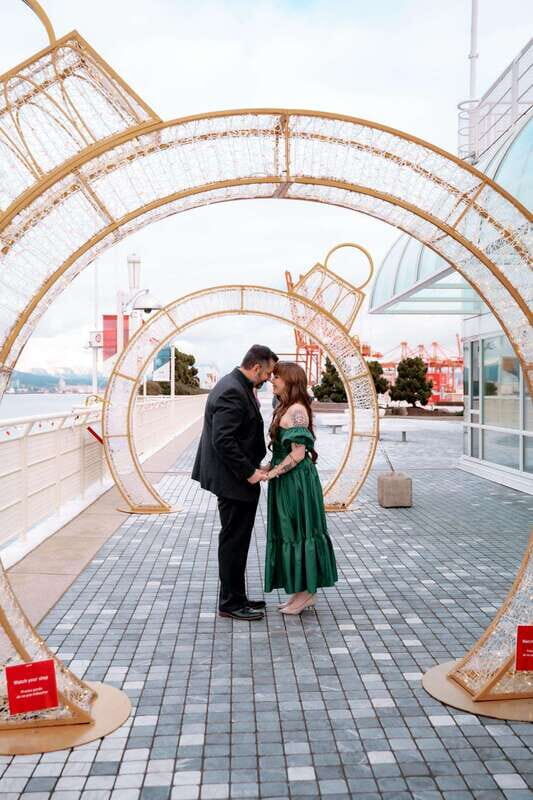 Private Professional Vacation Photoshoot in Vancouver - What’s Included and How It Works