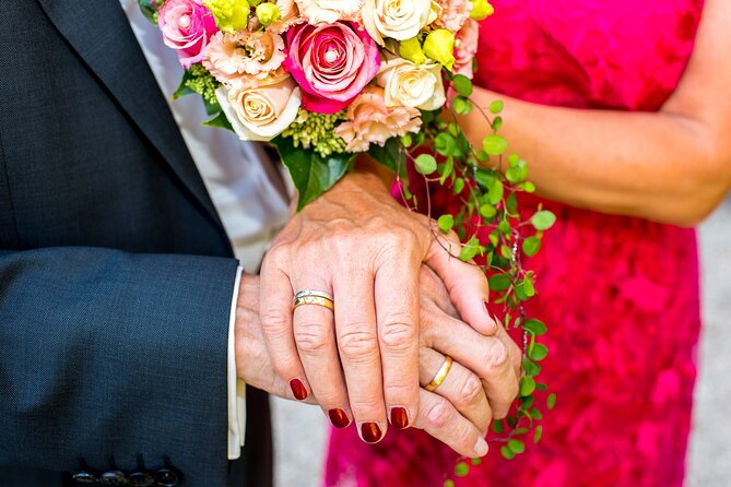 Private Professional Wedding Photography in Erlangen - Meeting and Pickup Details