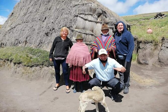 Private Quilotoa Lagoon Full-Day Tour From Quito - Meeting and Pickup Information