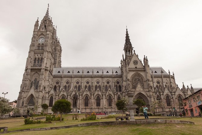 Private Quito City Tour With Panecillos Hill, and Main Churches - Good To Know