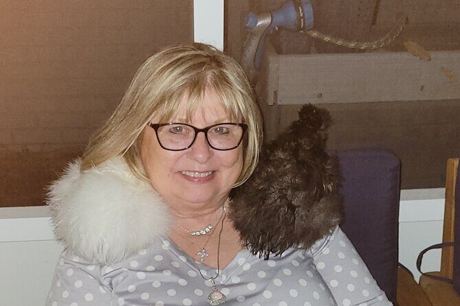 Private Rabbit and Chicken Petting Experience in Navarre - Who Should Book This Tour?