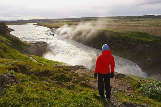 Private & Relaxing Golden Circle and Secret Lagoon From Reykjavik - Professional Guide: Learn From Knowledgeable Experts