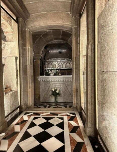 Private Religious Tour to Santiago Compostela & Braga - Frequently Asked Questions